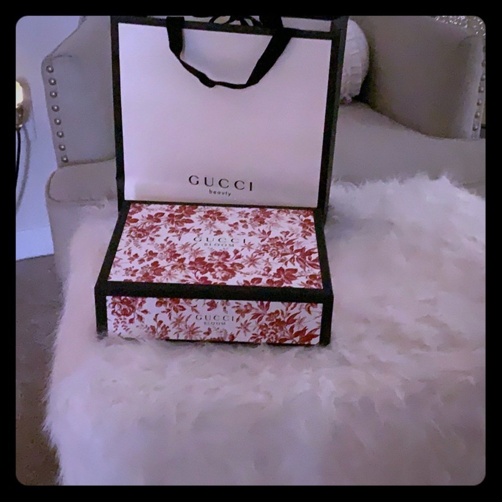 Gift box❤️